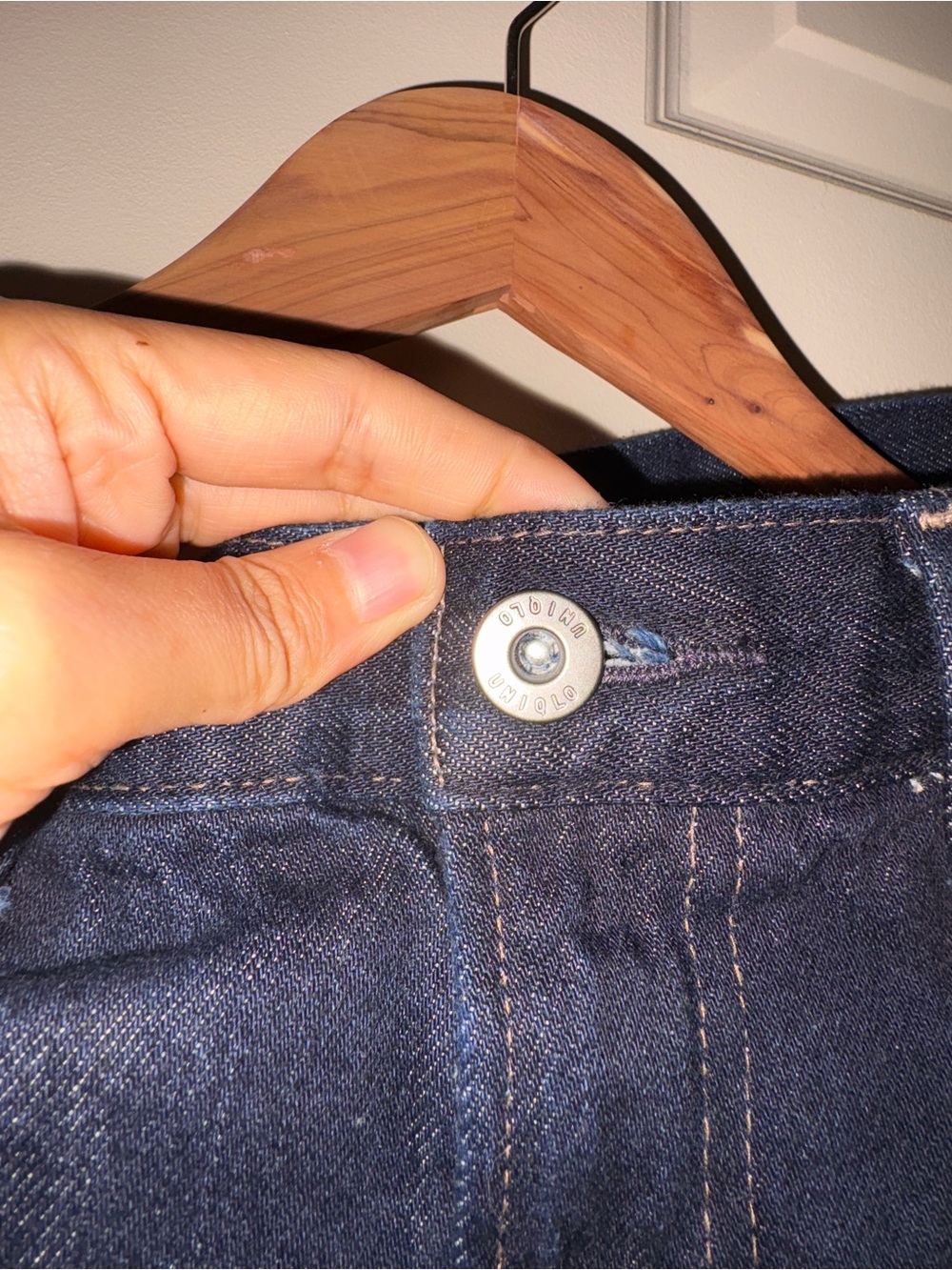 Uniqlo Barrel Jeans in Navy - Picture 4 of 6